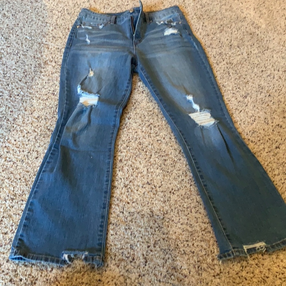 Scoop jeans.